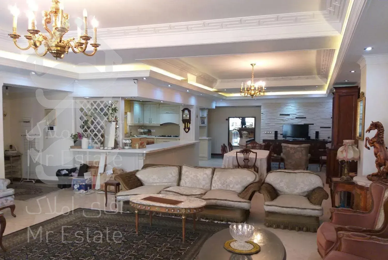 تجریش۲۲۰متر۳خ*۲پارکینگ*فقط مبله*