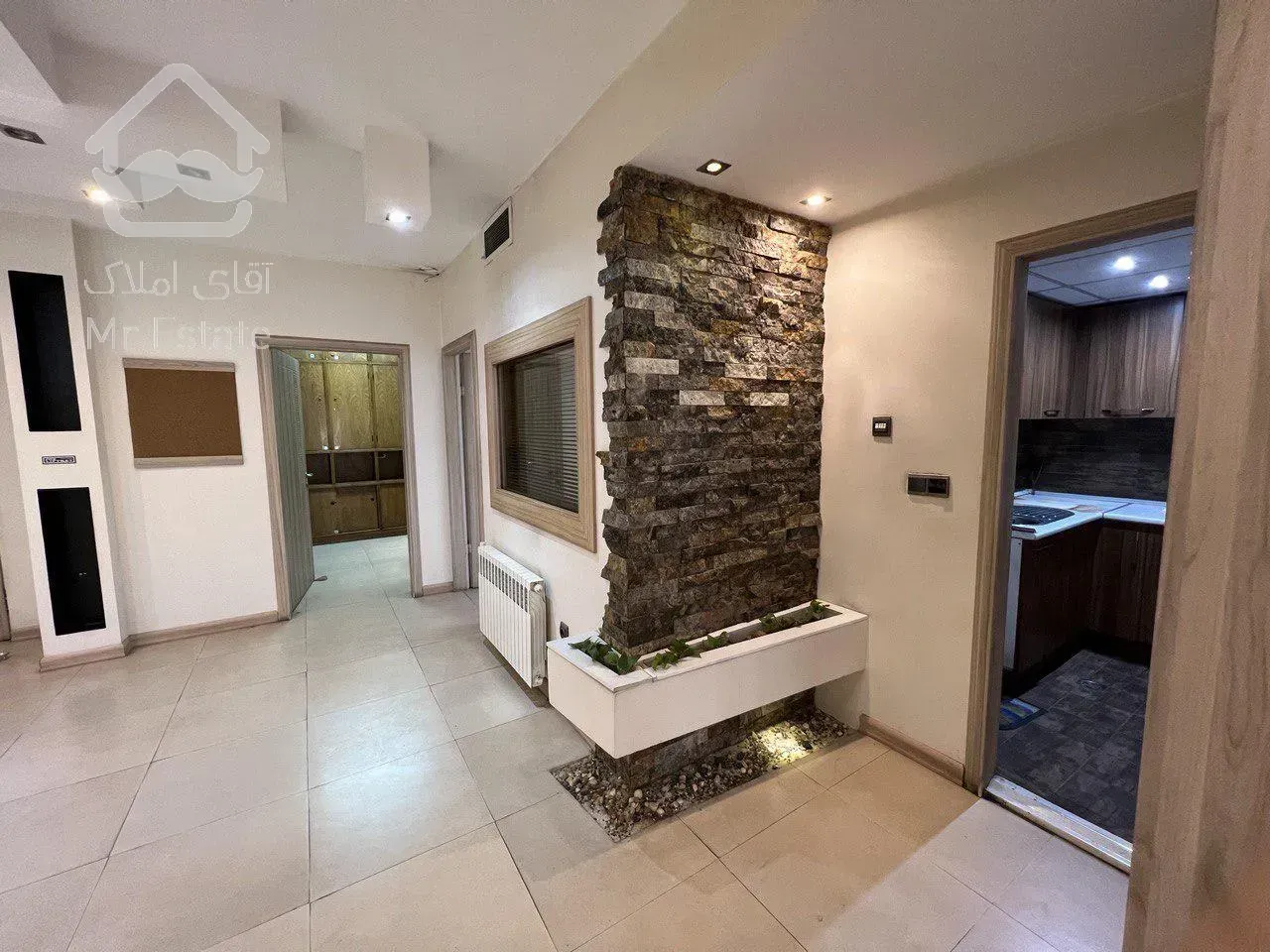 میدان آرژانتین 123 متر سند اداری خیابان وزرا