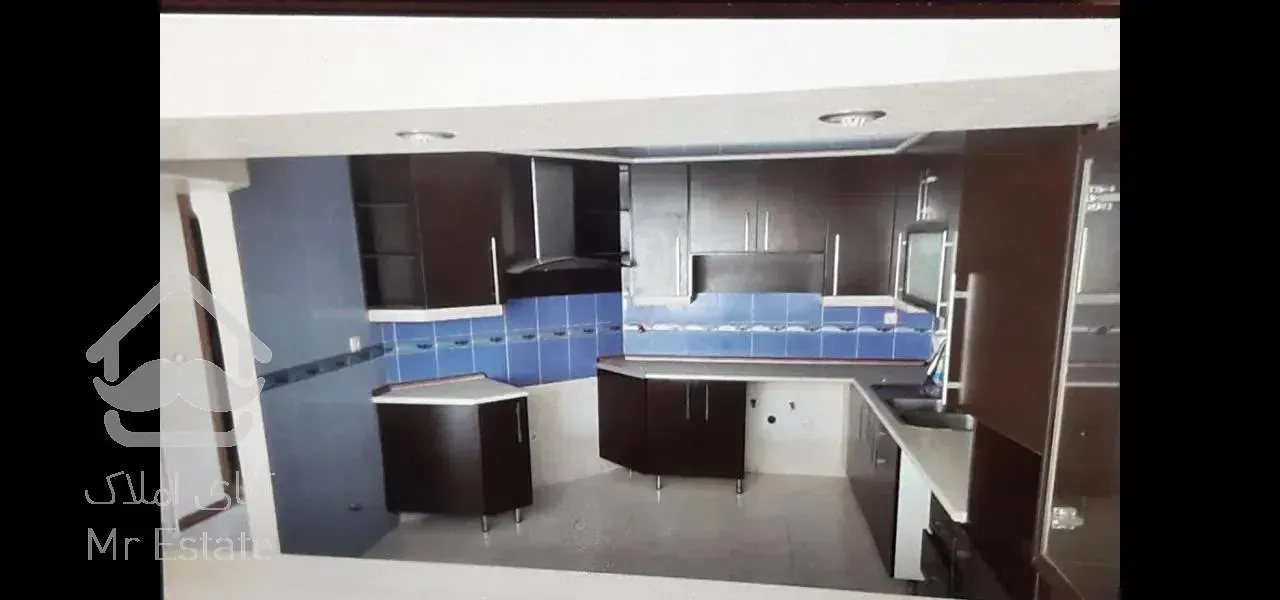 آپارتمان ۱۰۷ متری، دو بر ،دو خوابه ،دو واحدی ،شیک