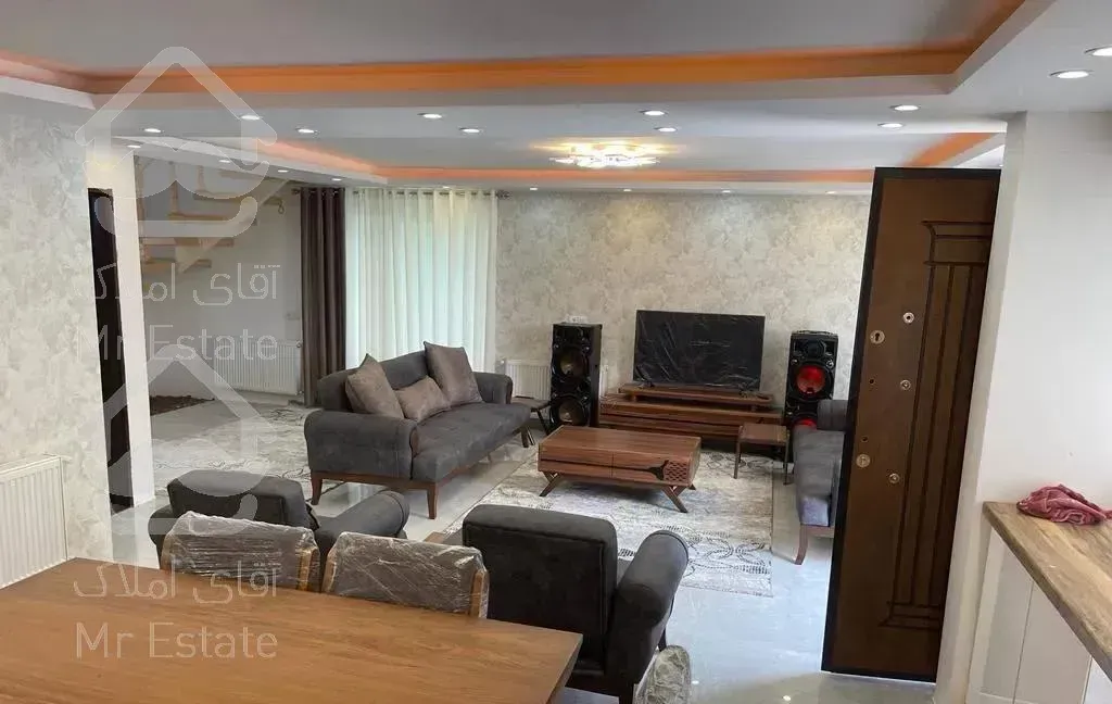 ویلا باغ/ هزارمتری/ استخردار *مبله*