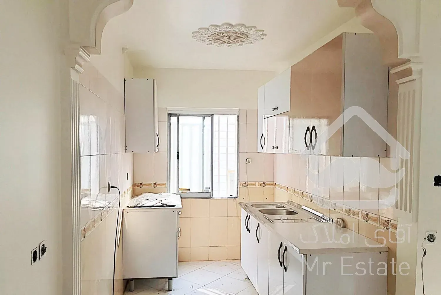 کمیل کارون ۴۳ متری ، تخلیه ،خوش نقشه ، بازسازی شده