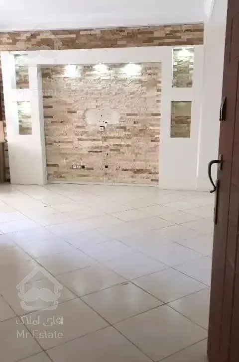 ۶۲ متر اپارتمان فول/   بخت ازاد کوچه رضایی