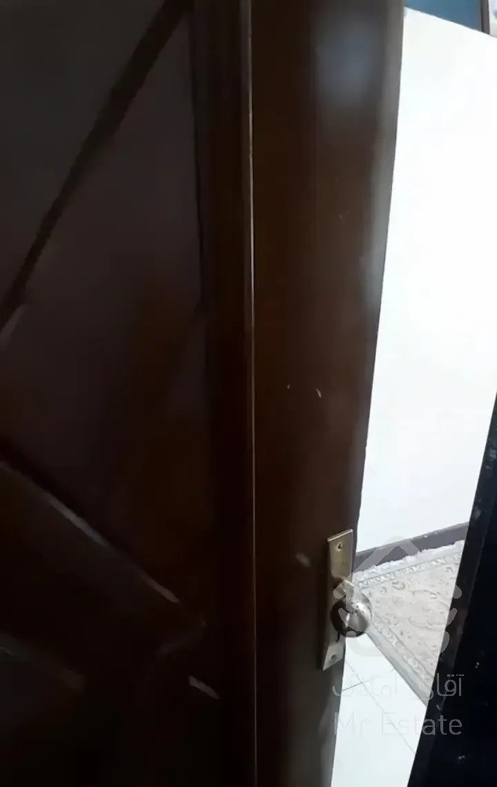 دوخواب /طبقه اول /ابتدای خیابان امید