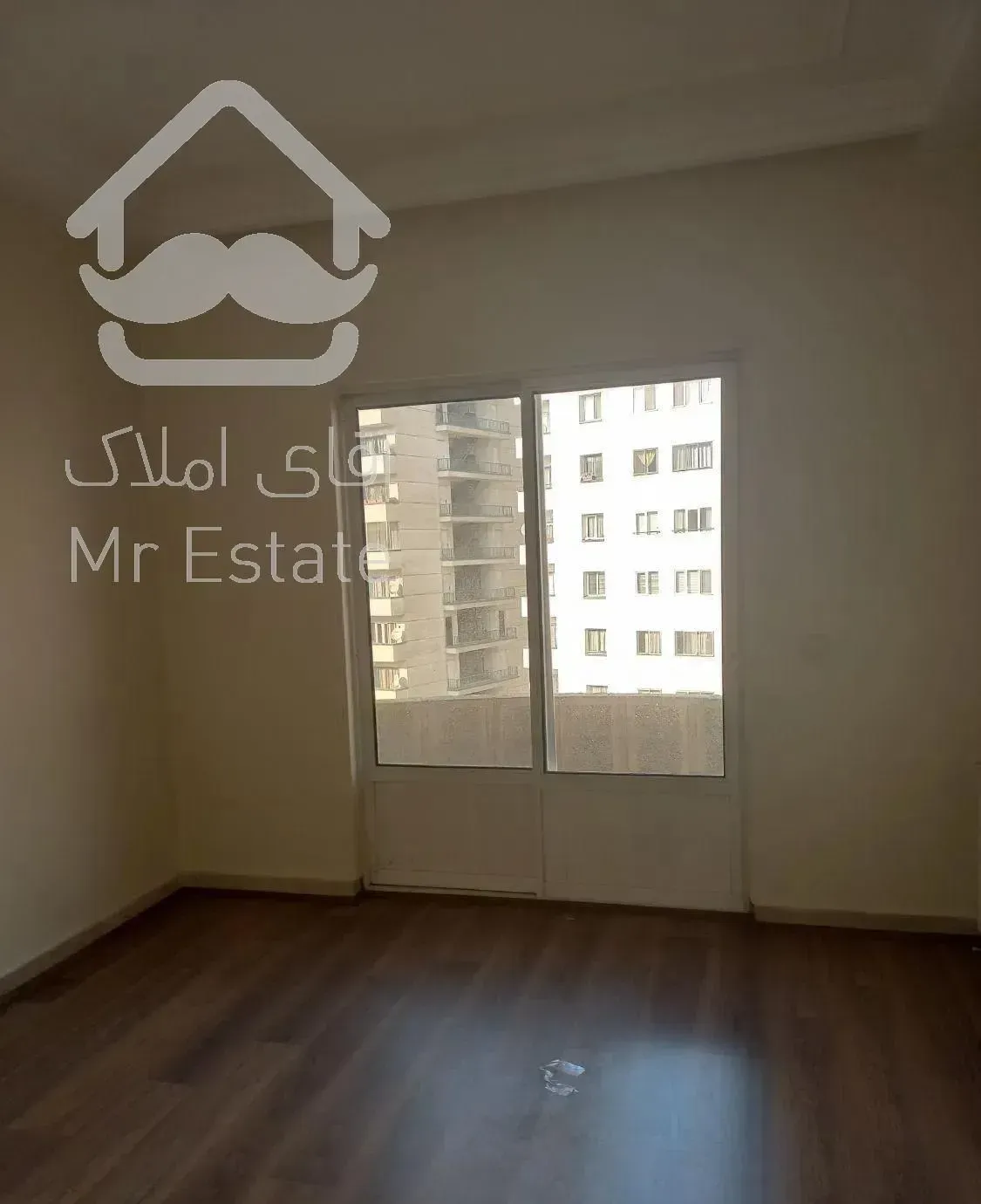 واحد۱۴۰متری ،تخلیه در سعادت آباد