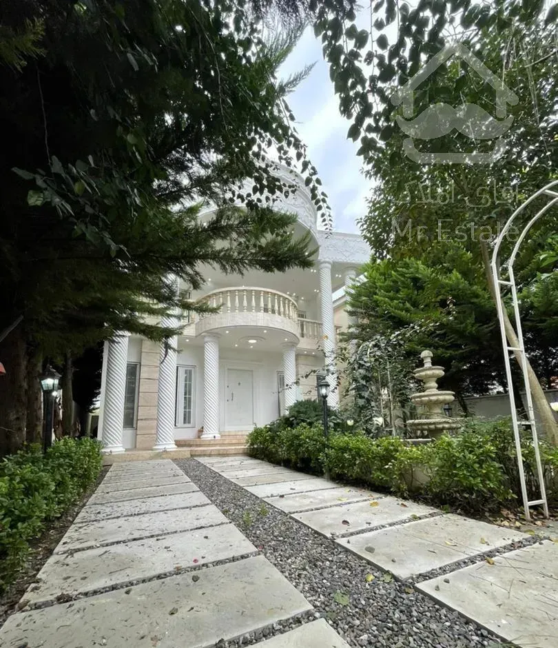 فروش خانه ویلایی ۳۰۰ متری ۴ خوابه