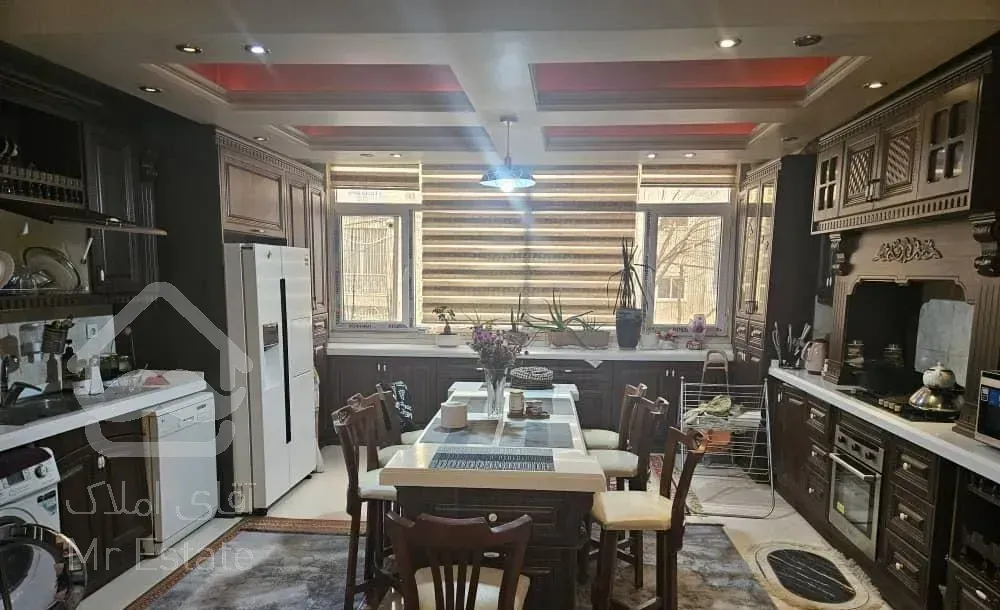 102 متری فول باز سازی شده در جنوب فلکه اول صادقیه