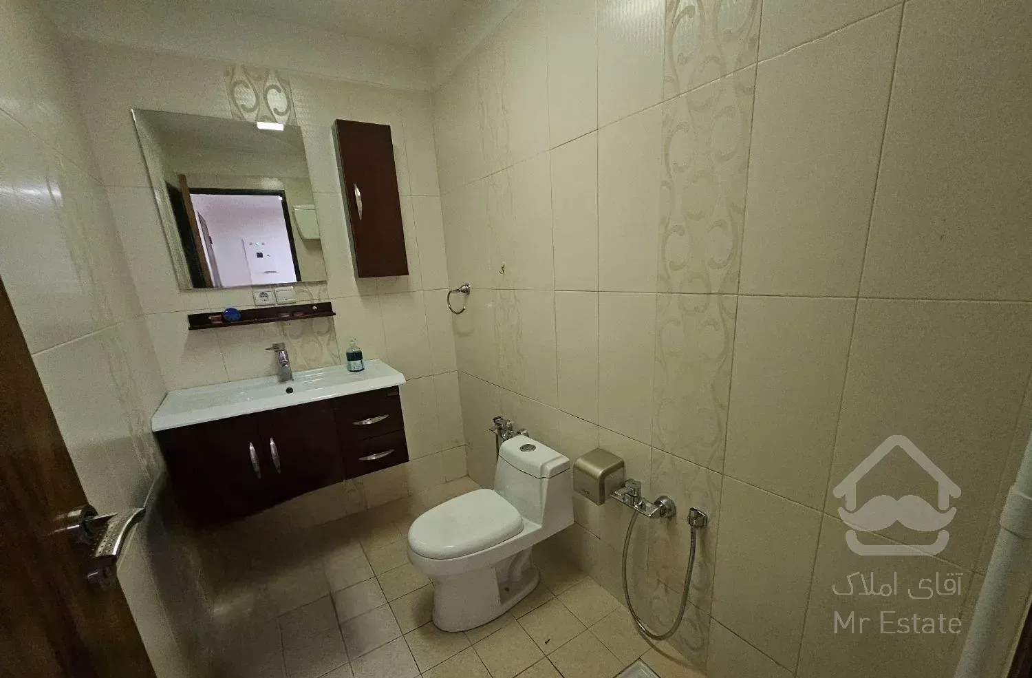 35 متر سوئیت در آجودانیه منطقه یک / سند دار