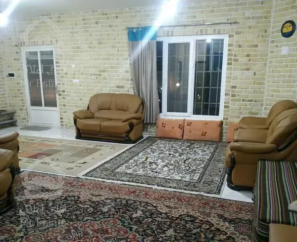 پانصد متری.دارای استخر.سنقرآباد.قابل معاوضه