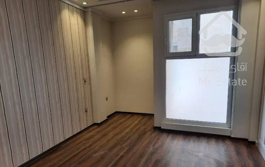 ۲۱۰ متر کامرانیه شمالی