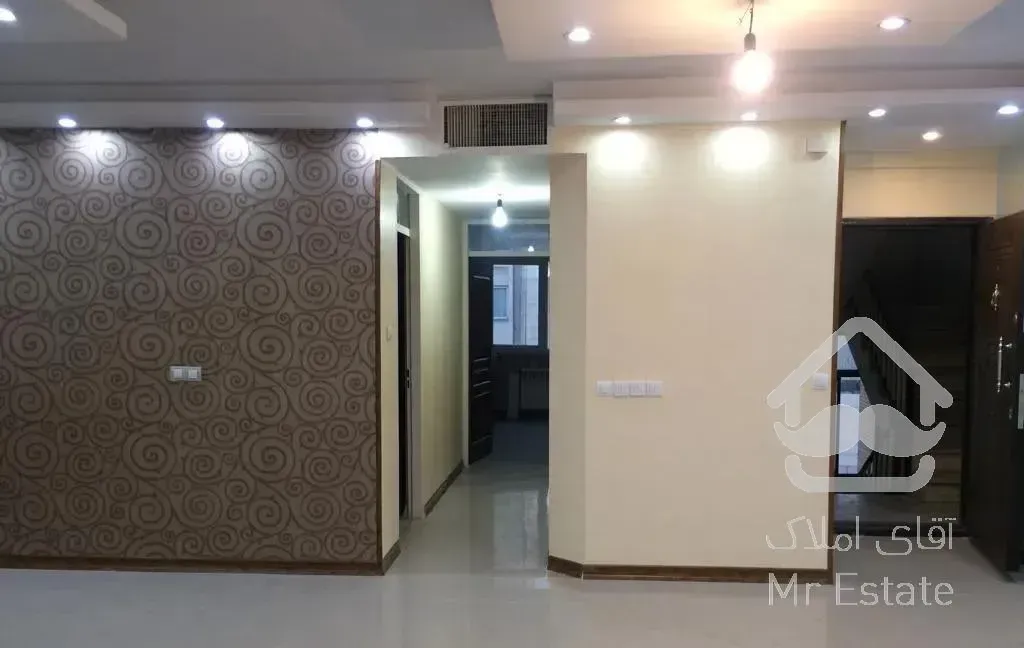 کریم خان میرزای شیرازی 90متری 2خوابه پارکینگ دار