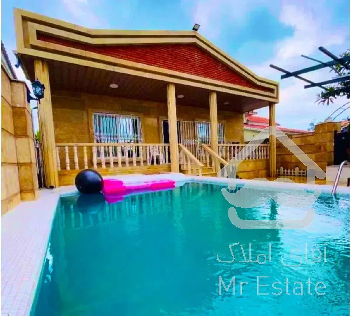 فروش ویلابالواززم 280متری جنگلی استخر۴فصل