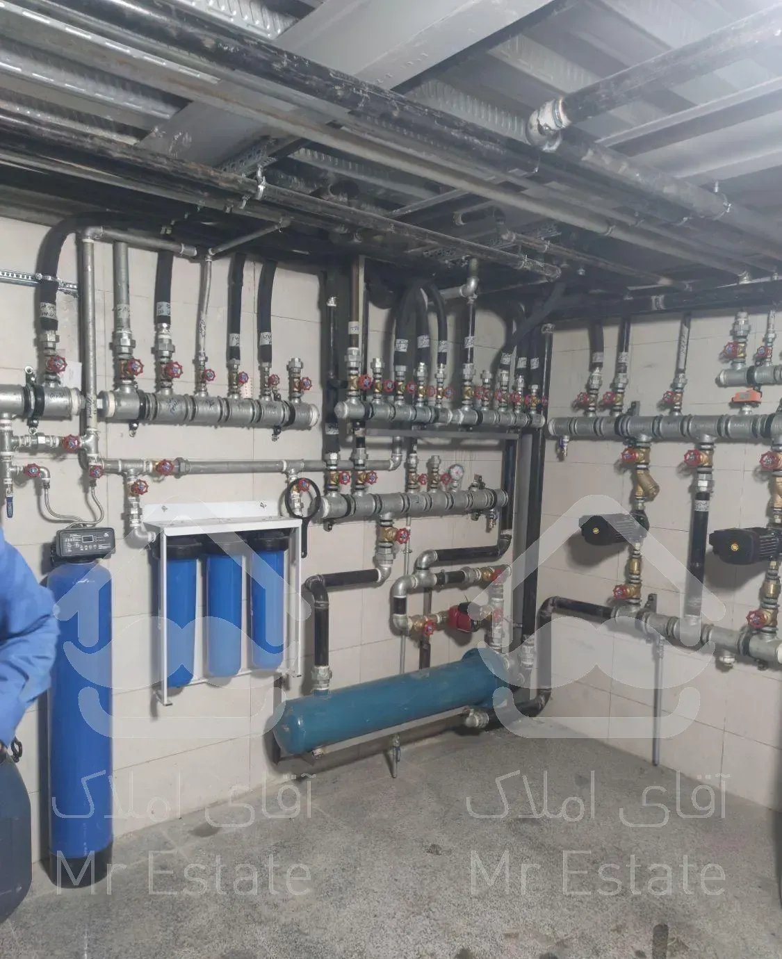 موتورخانه شوفاژ استخر لوله کش برقکار ساختمان