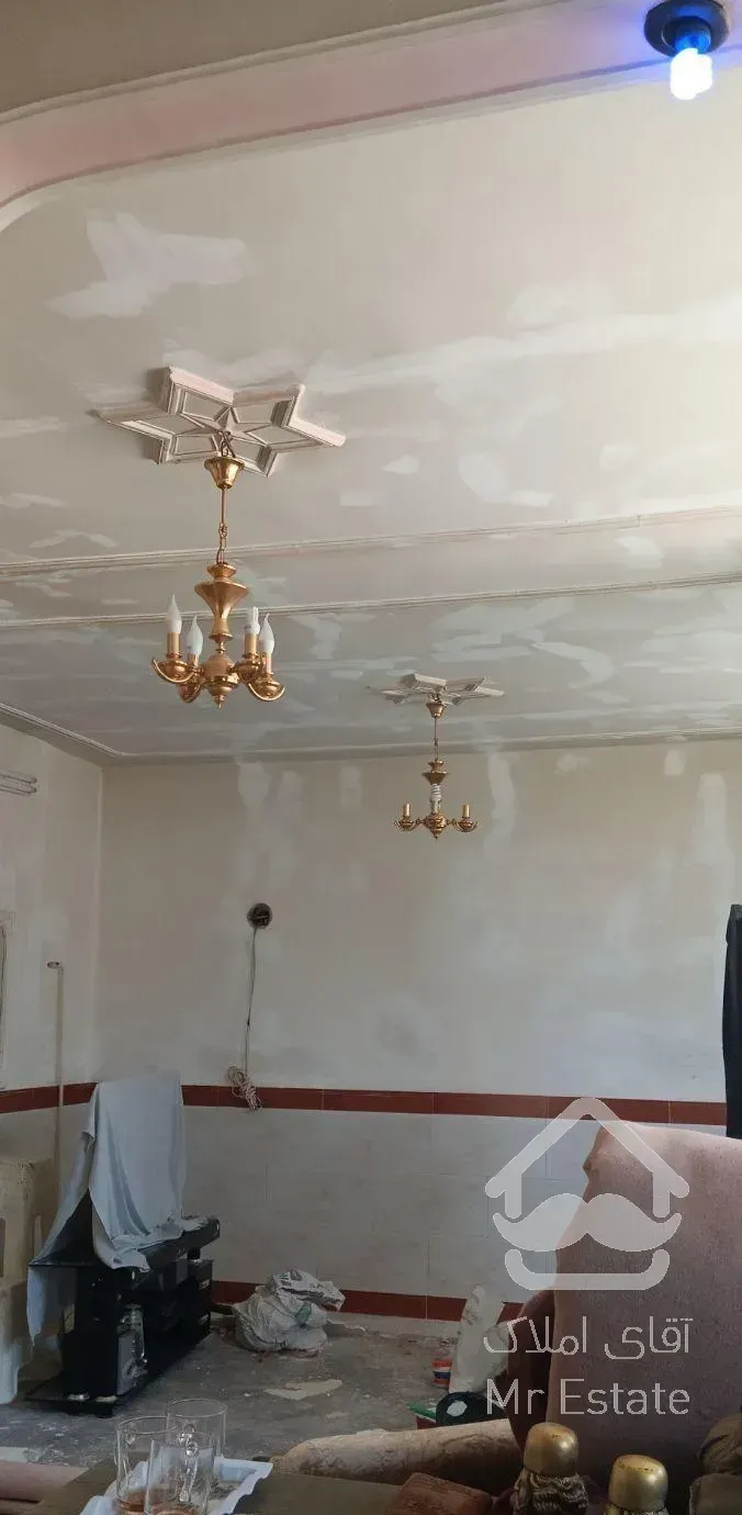 نقاشی ساختمان،کاغذدیواری،دروپنجره،دکوراسیون