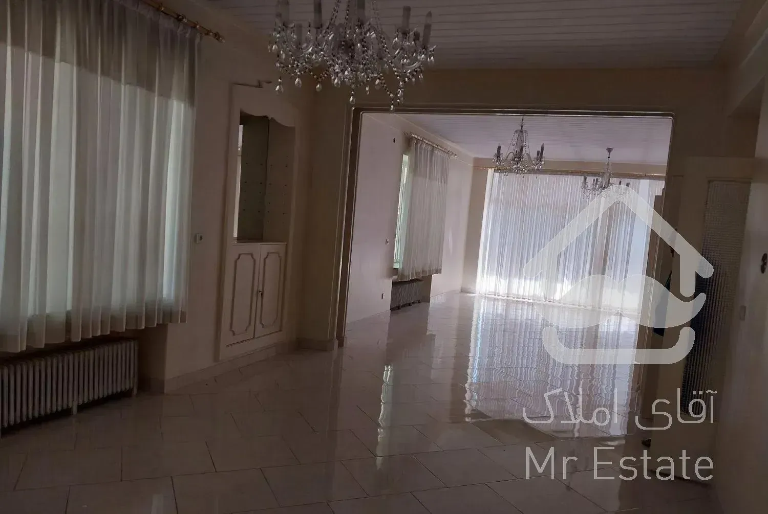 آپارتمان ۲۱۰متری ۳خوابه