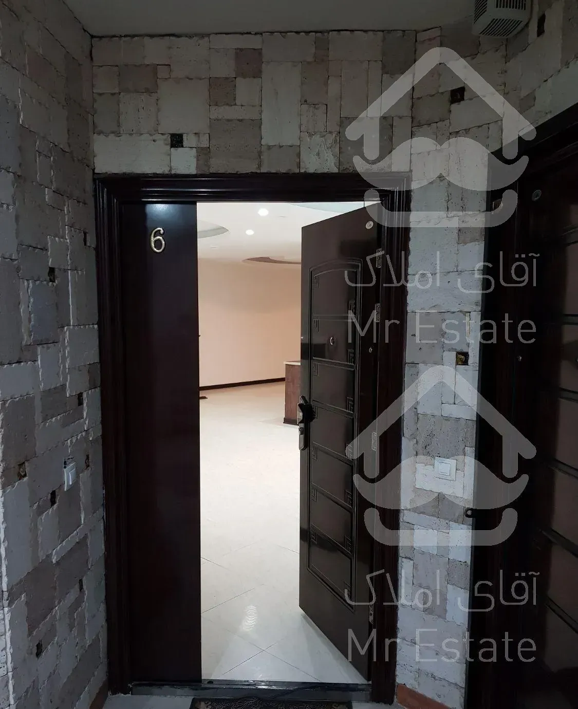 اپارتمان،۱۴۰ متر،تعداد اتاق۲ خواب