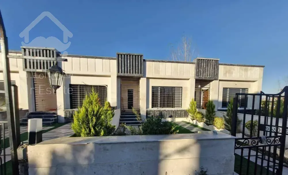 ویلا همکف دوخواب 151 متری شهرکی سند تک‌برگ