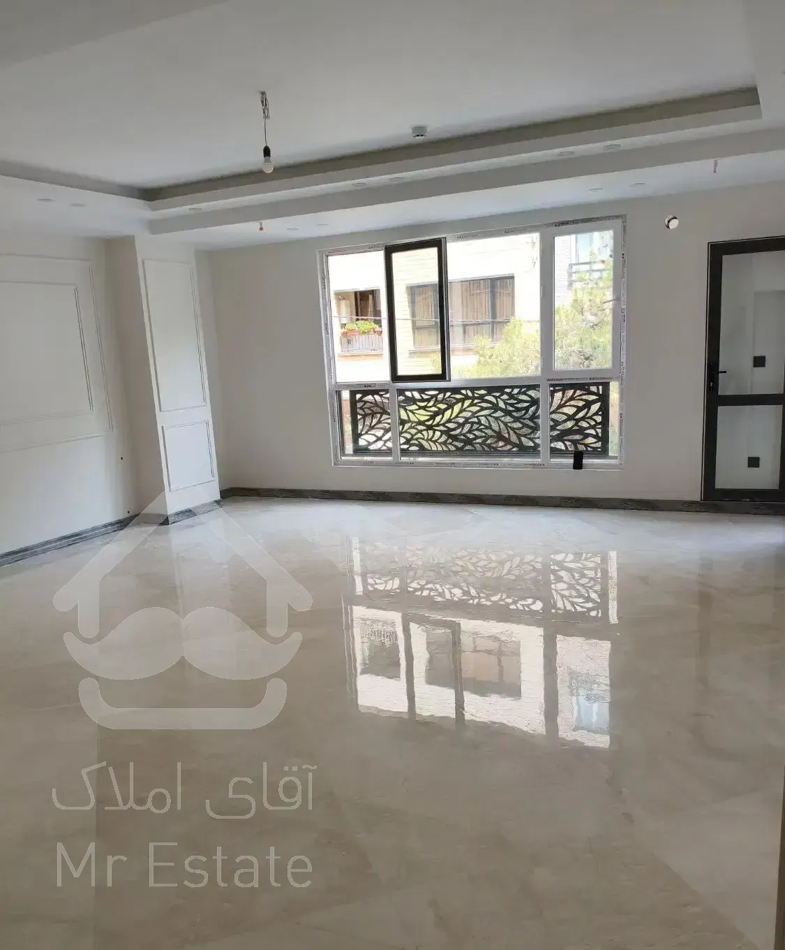 ۱۳۶ متر ۳ خوابه نوساز کلیدنخورده / پونک معین