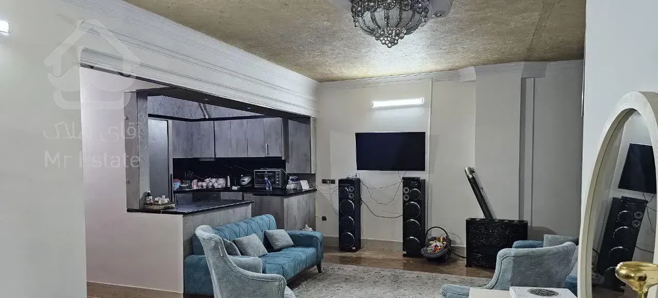 فروش آپارتمان ۹۰ متری ۲ خوابه طبقه ۳ در محله طلاب