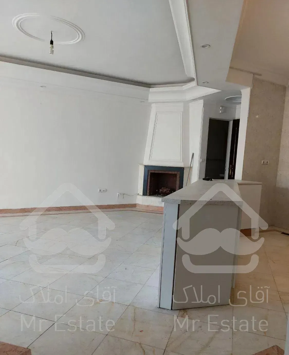 آپارتمان ۱۳۰ متر سه خواب تک واحدی