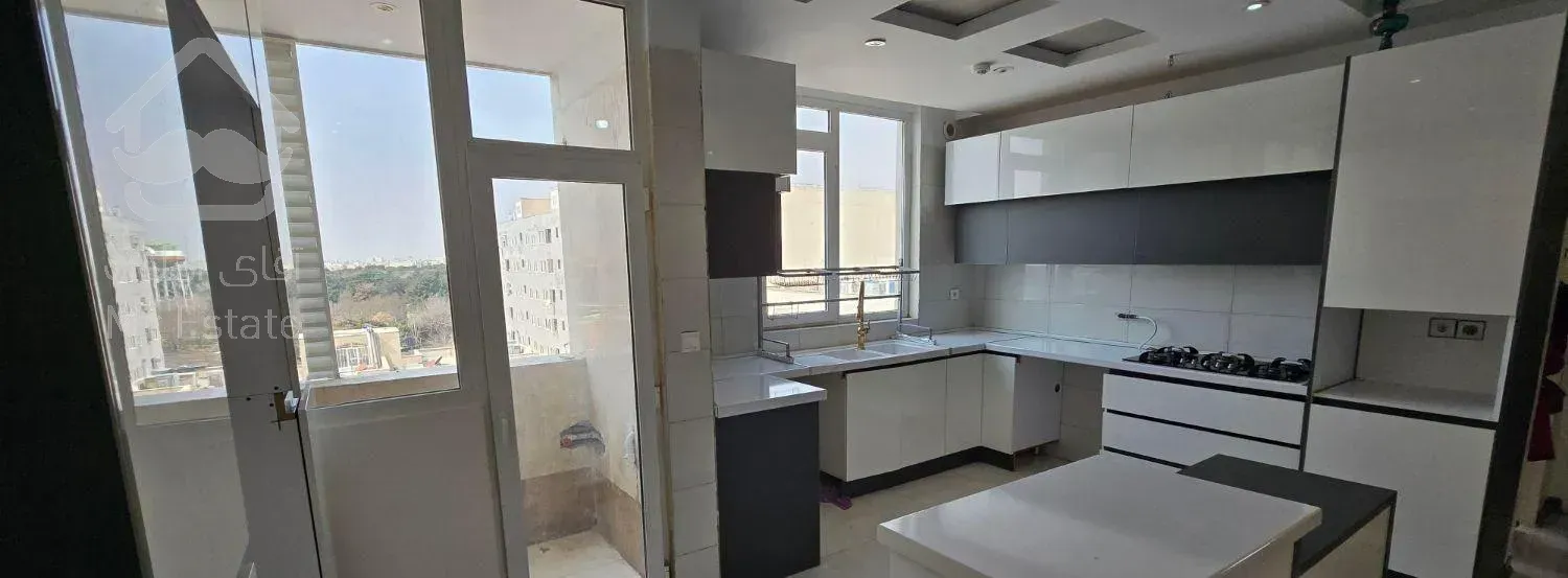 آپارتمان ۱۰۳ متر نبرد جنوبی نصر(افتخاری)