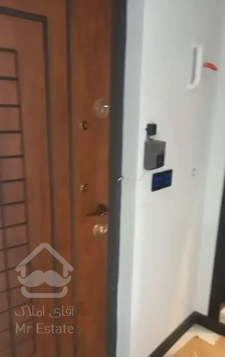 ۶۰متری سنددار وام بدون ضامن دریاچه چیتگر محضری