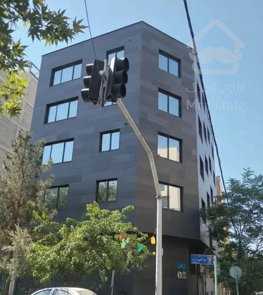 آپارتمان 100 متری خیابان چمن (براتی)