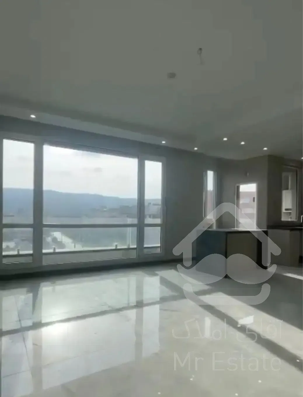 آپارتمان ۱۴۳ متری صفر ،سه نبش ،طبقه سوم اقبال