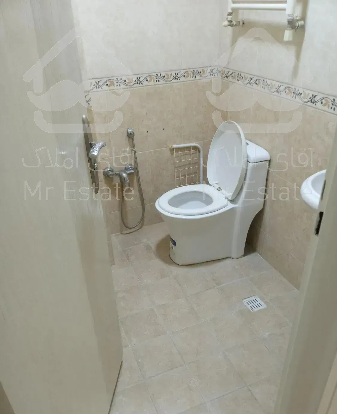 شاهین شمالی ۱۱۳ متر ۲ خواب گذر ۱۶ متری