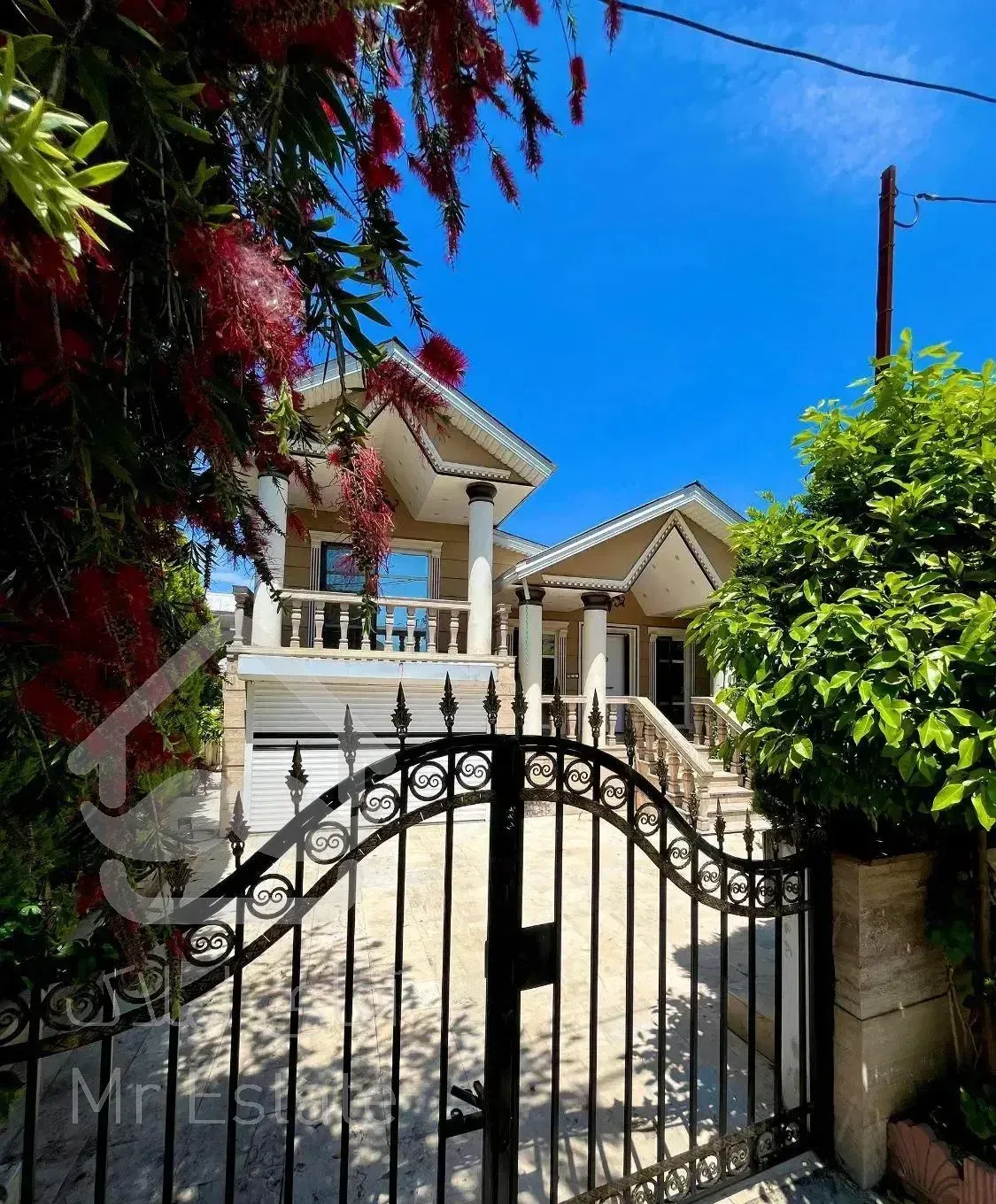 نیم‌ پیلوت مدرن -شهرکی با نگهبانی -مدارک کامل-آمل