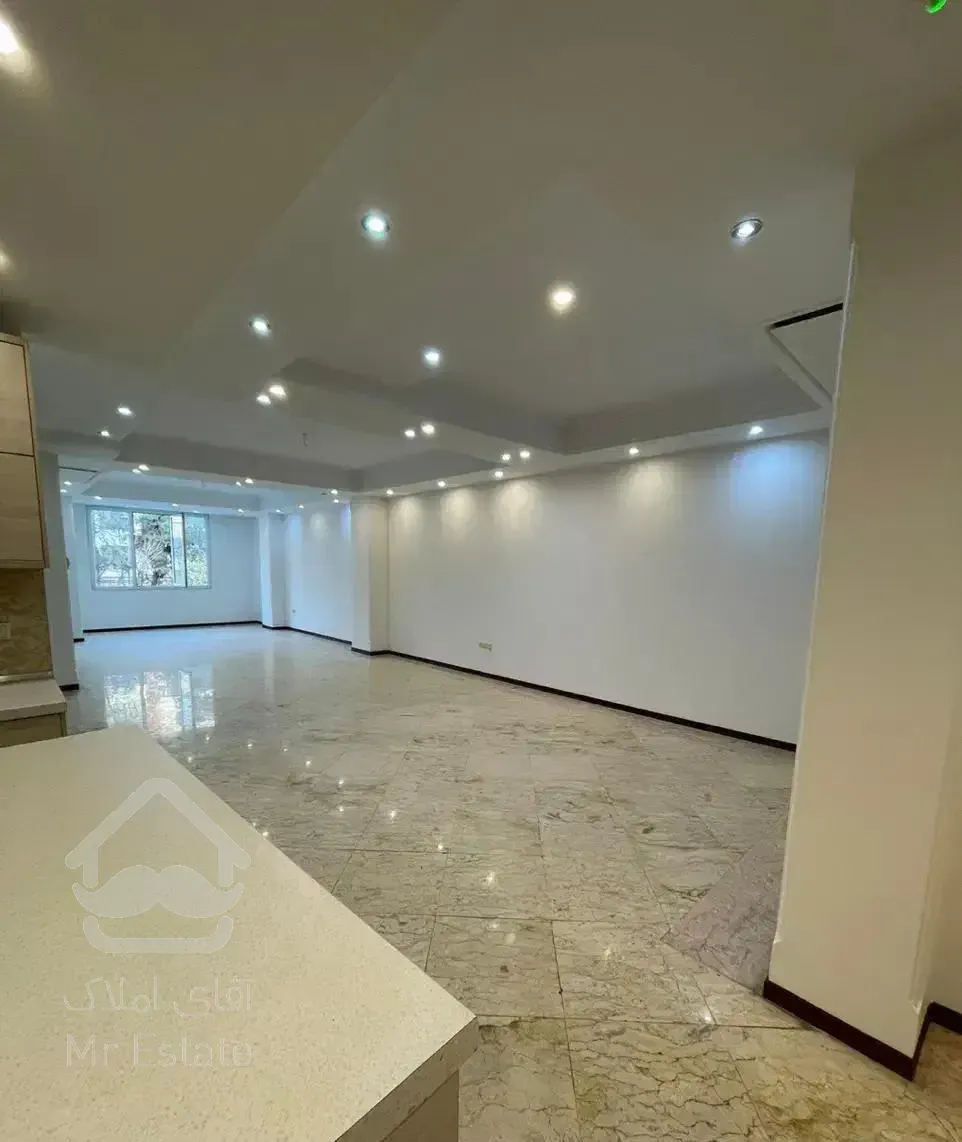 ۱۷۵ متر/ پاسداران/ سه خوابه/ شرایط عالی در منطقه