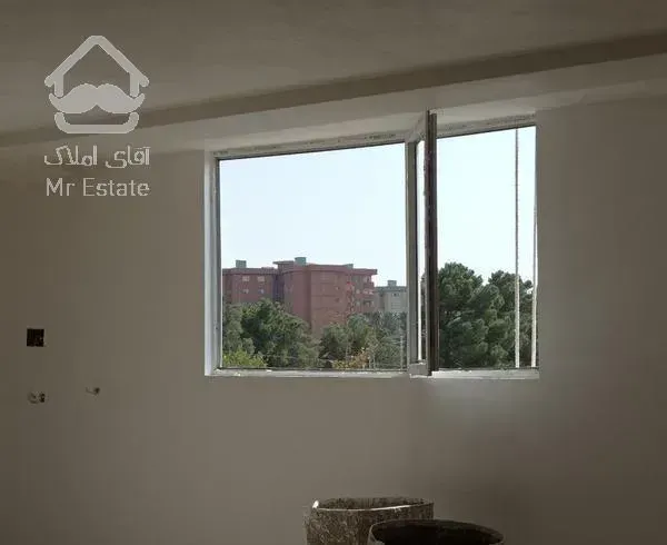 اپارتمان 110متری محراب باخودرو معامله میشود