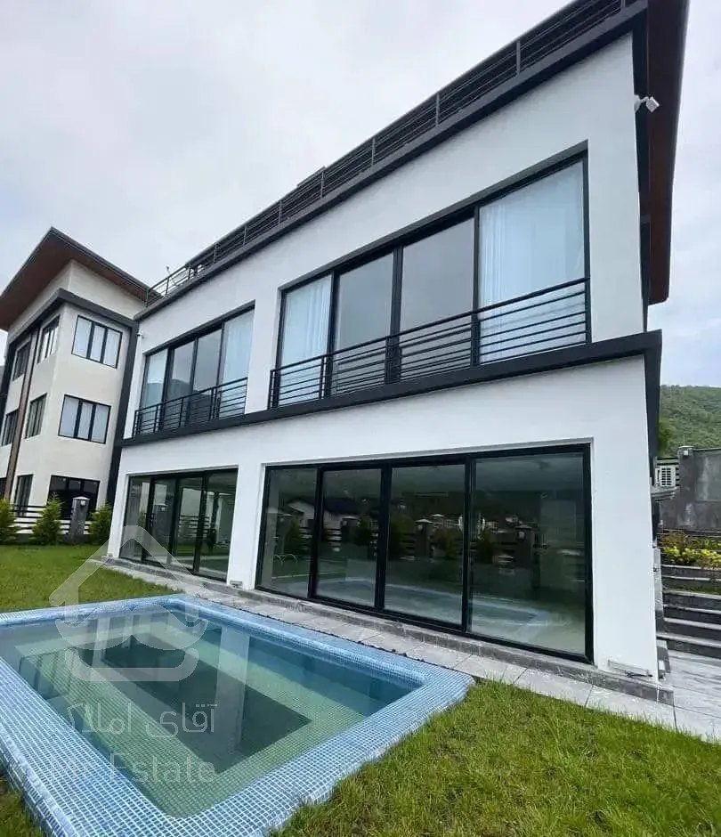 دوبلکس ییلاقی با دو استخر مجزا ویو ۳۶۰ درجه