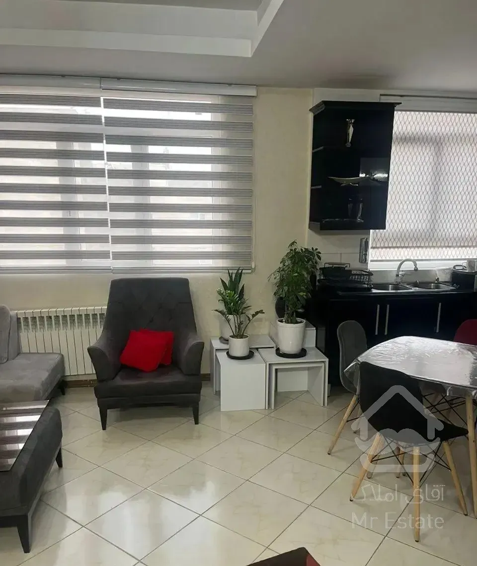 73متر بسیار زیبا 2خواب