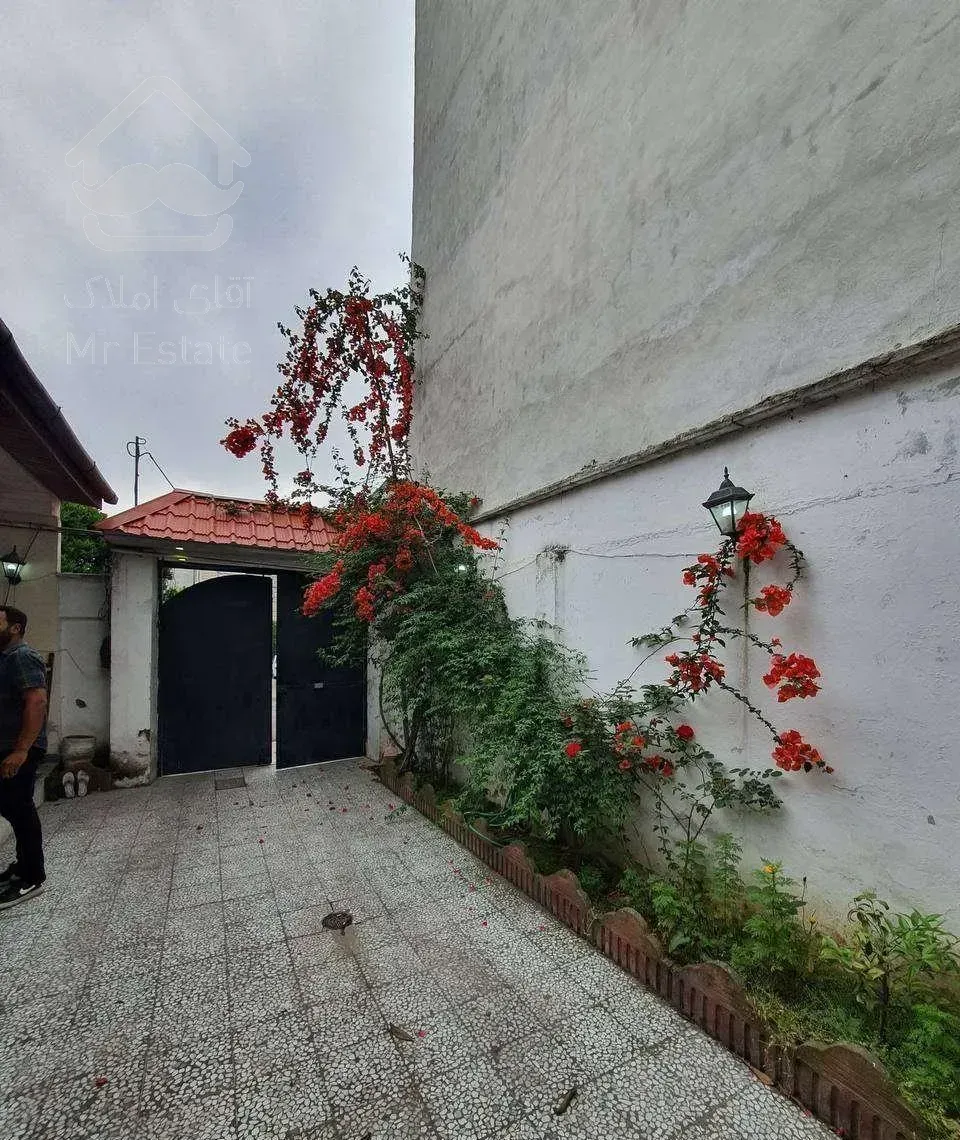 ویلایی 170 متر با 100 متر بنا