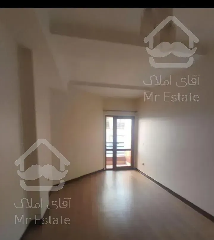 78متر دو خواب باغ شازده (فول بازسازی شده)