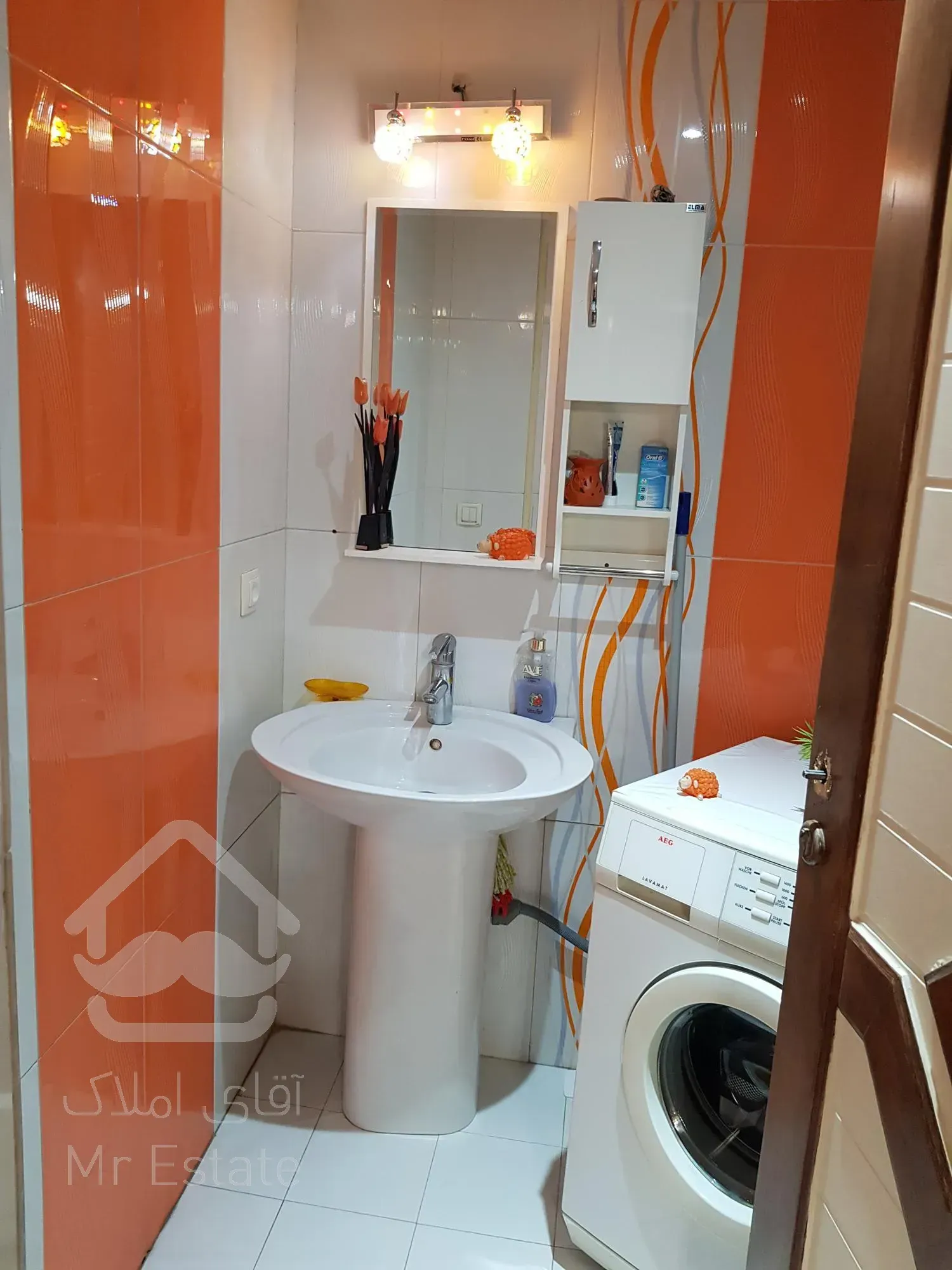 آپارتمان ۱۴۲ متری در سعادت آباد