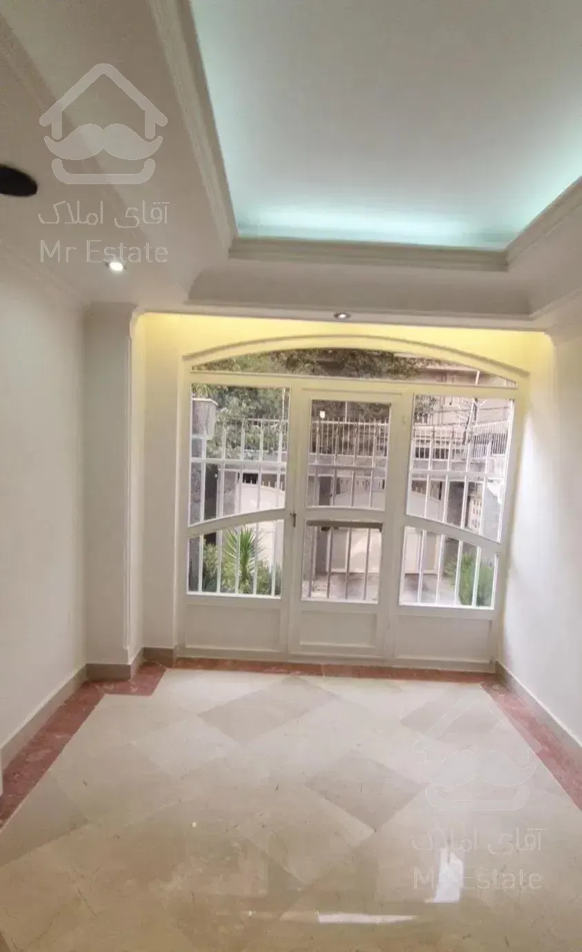 فرمانیه اندرزگو سه ۳ خوابه ۱۲۰ متری فروشی