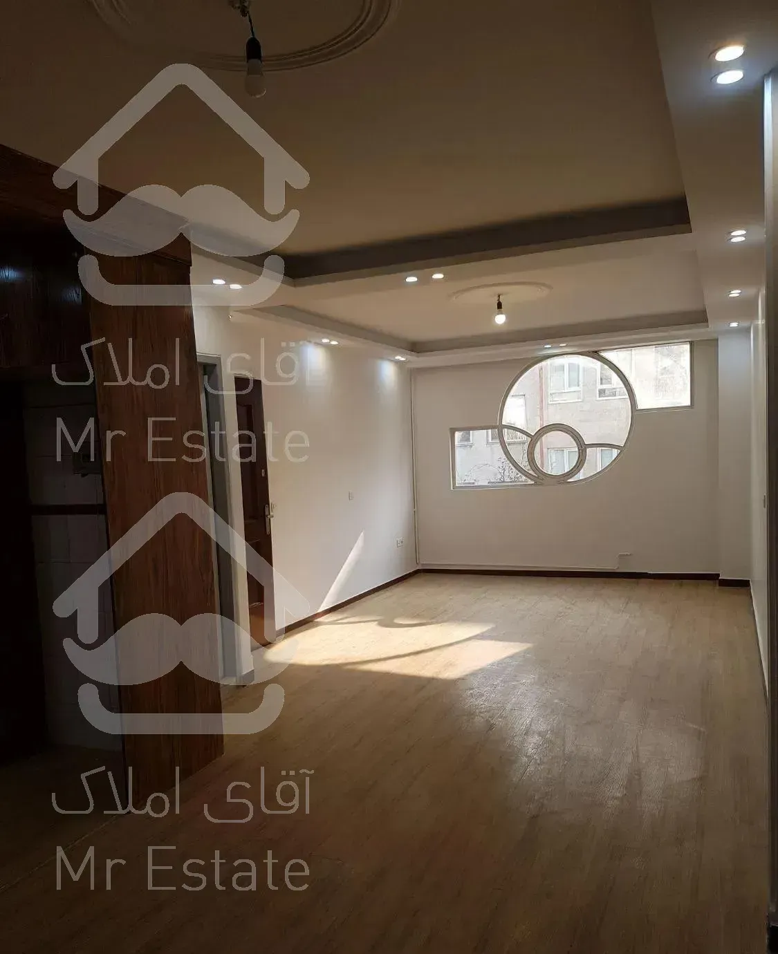 ۷۵ متر تهرانپارس  طبقه دوم سندی فروشنده واقعی