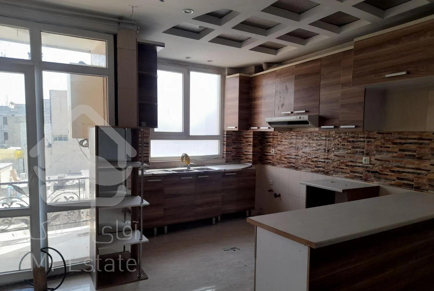 ۷۳ متر /خوش نقشه / اماده سکونت