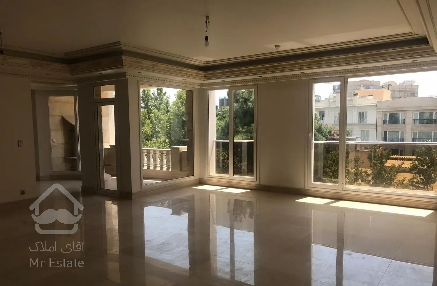 آپارتمان کامرانیه ۲۰۰ متر ۳ خواب