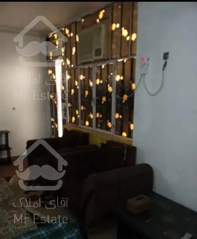 واحد سنتی ساخت ۷۸ متری دو خوابه مرکز شهر سیمتری