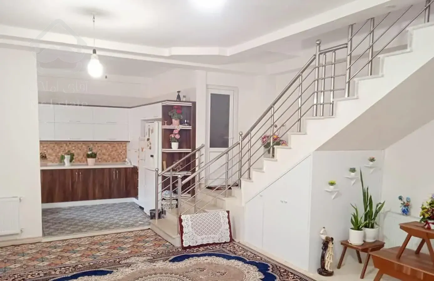 ویلایی دوبلکس ۱۶۰ متر ۳ خوابه خ تهران آزادی ۳۱