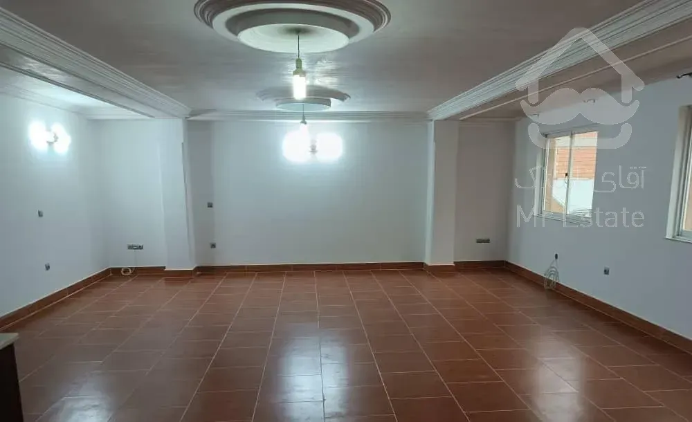 فروش اپارتمان ۱۲۴ متری.