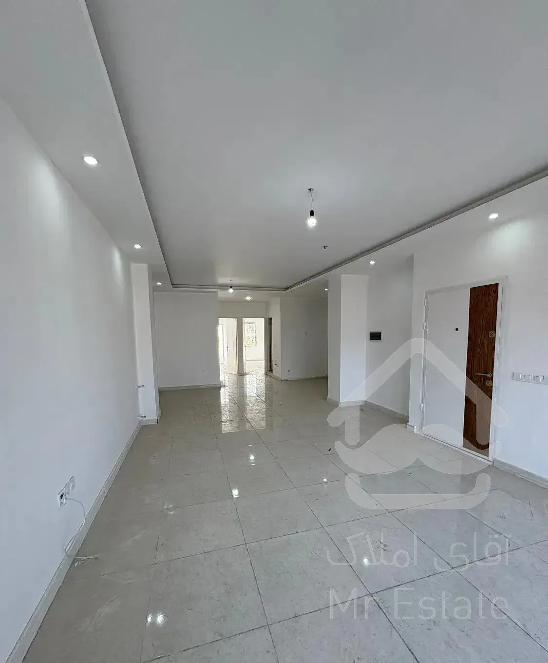 آپارتمان ۱۱۰ متر کلید نخورده باسند تازه آباد نوشهر