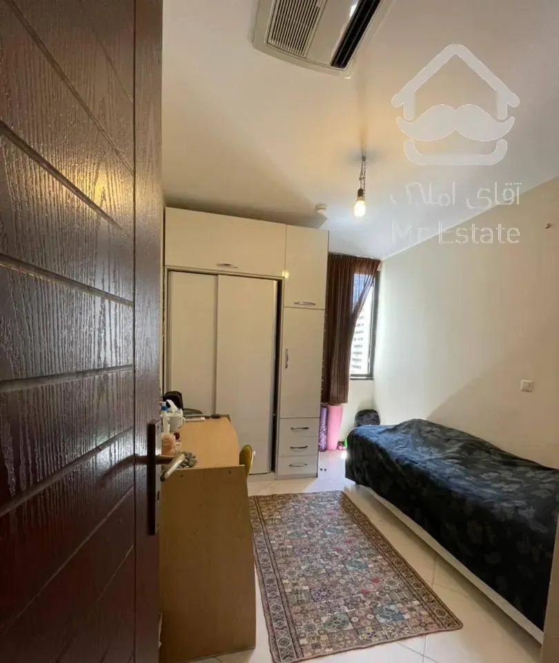 107 متر در مجتمع 15 طبقه ای دو اتاق خواب