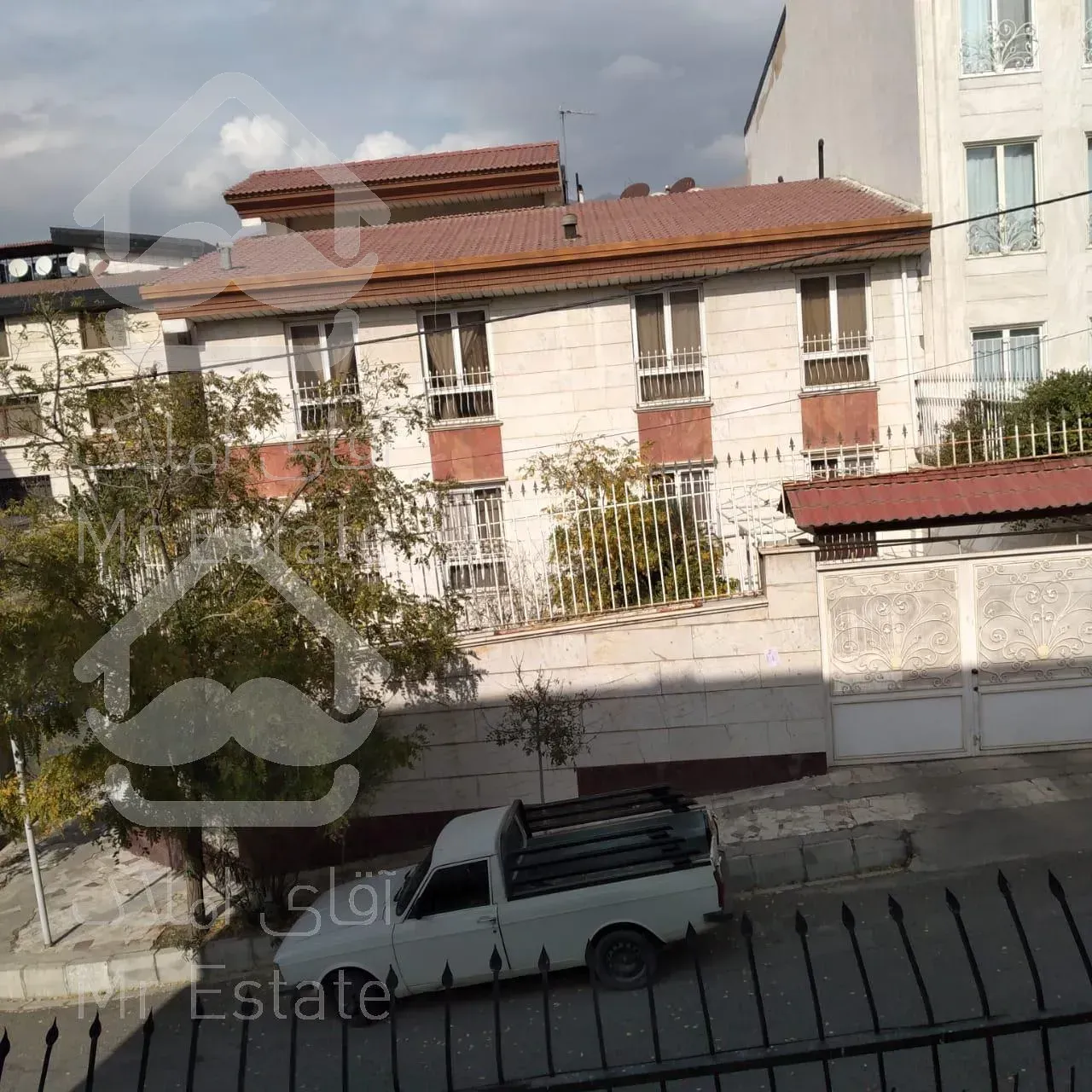 107 متری ۲ خوابه در سرو آزاد و  لوکیشنی عالی