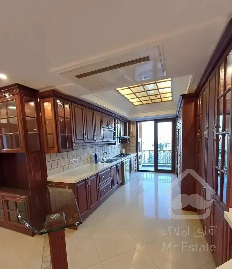 250 متر چهار خواب top location