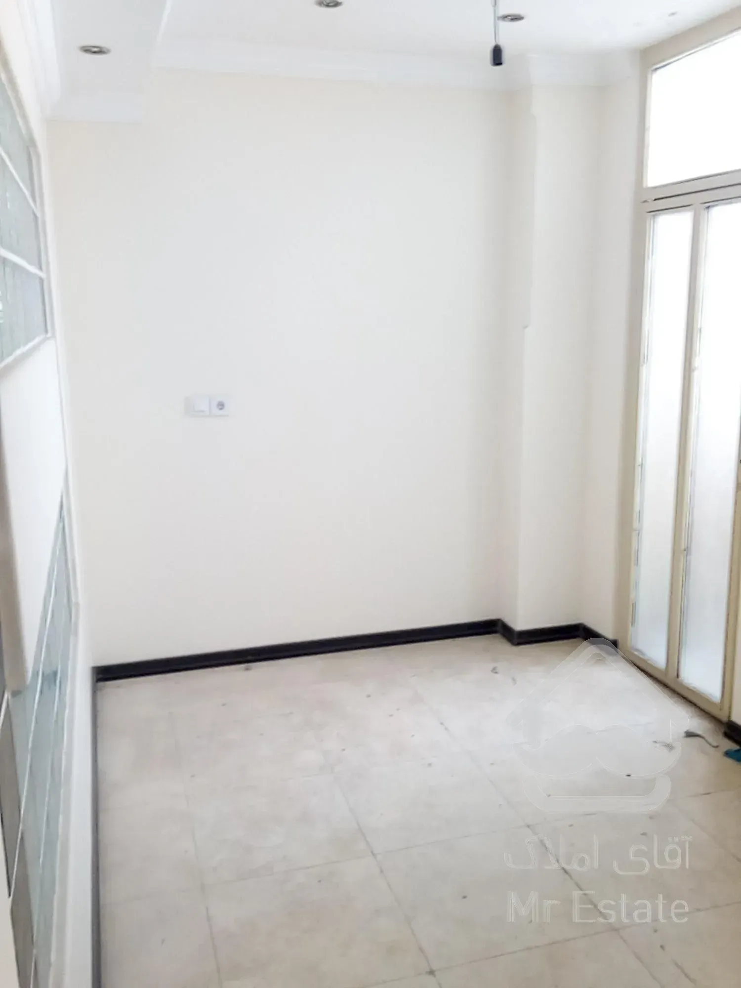 ۷۵ متر سند اداری بر کاشانی