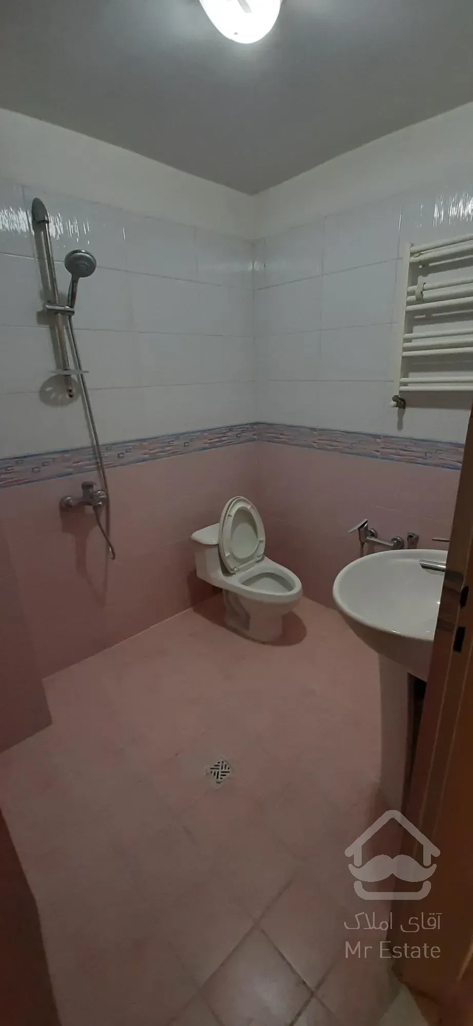 اجاره آپارتمان ۳ خوابه صادقیه کم واحد شیک