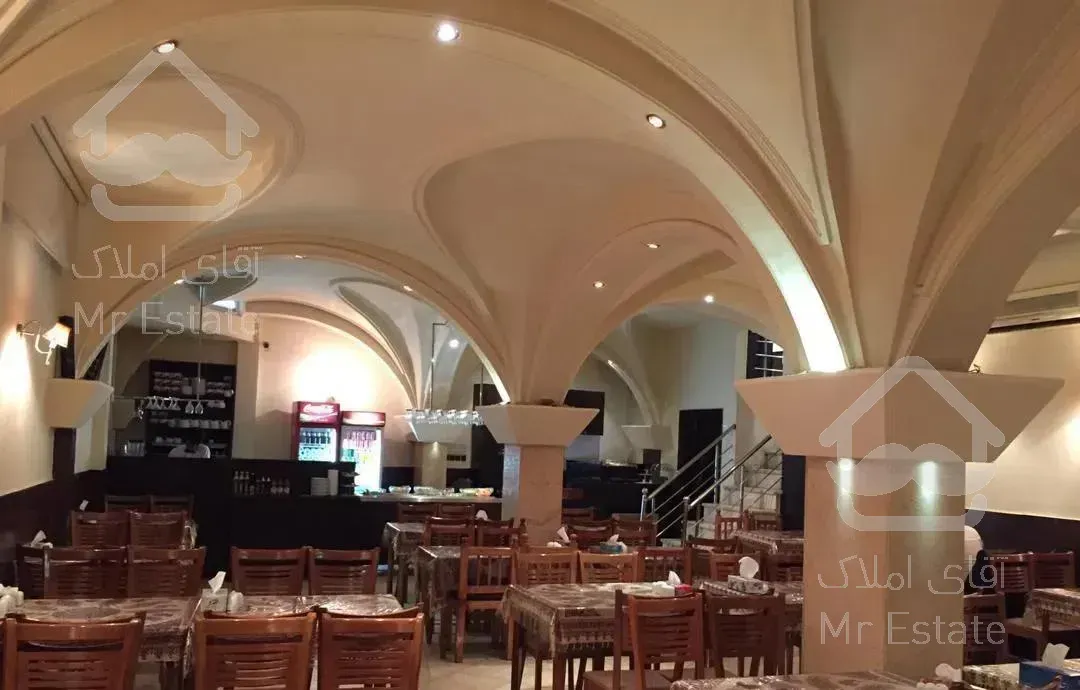 ۲۰۰ متر سفره خانه سنتی (شریعتی الهیه )با ۳ جواز